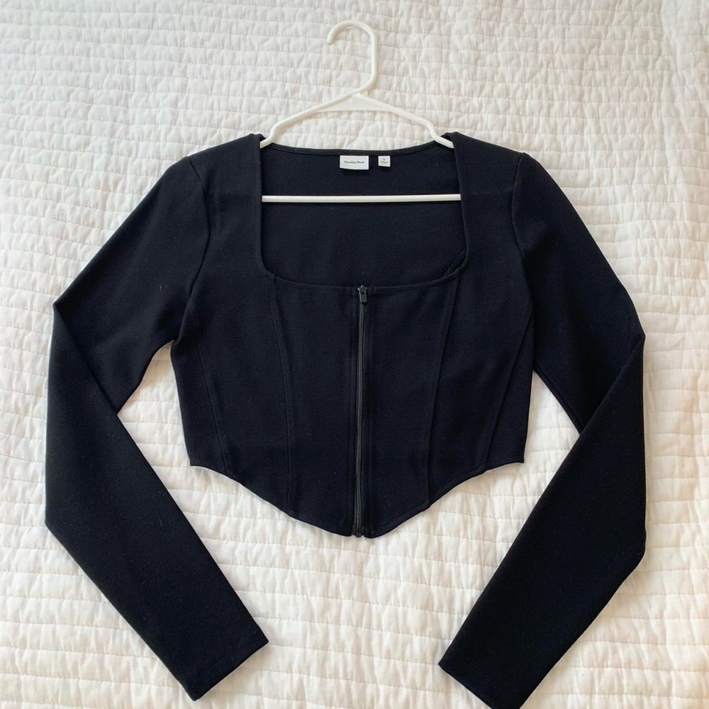 Aritzia Long Sleeve Crop Top size S